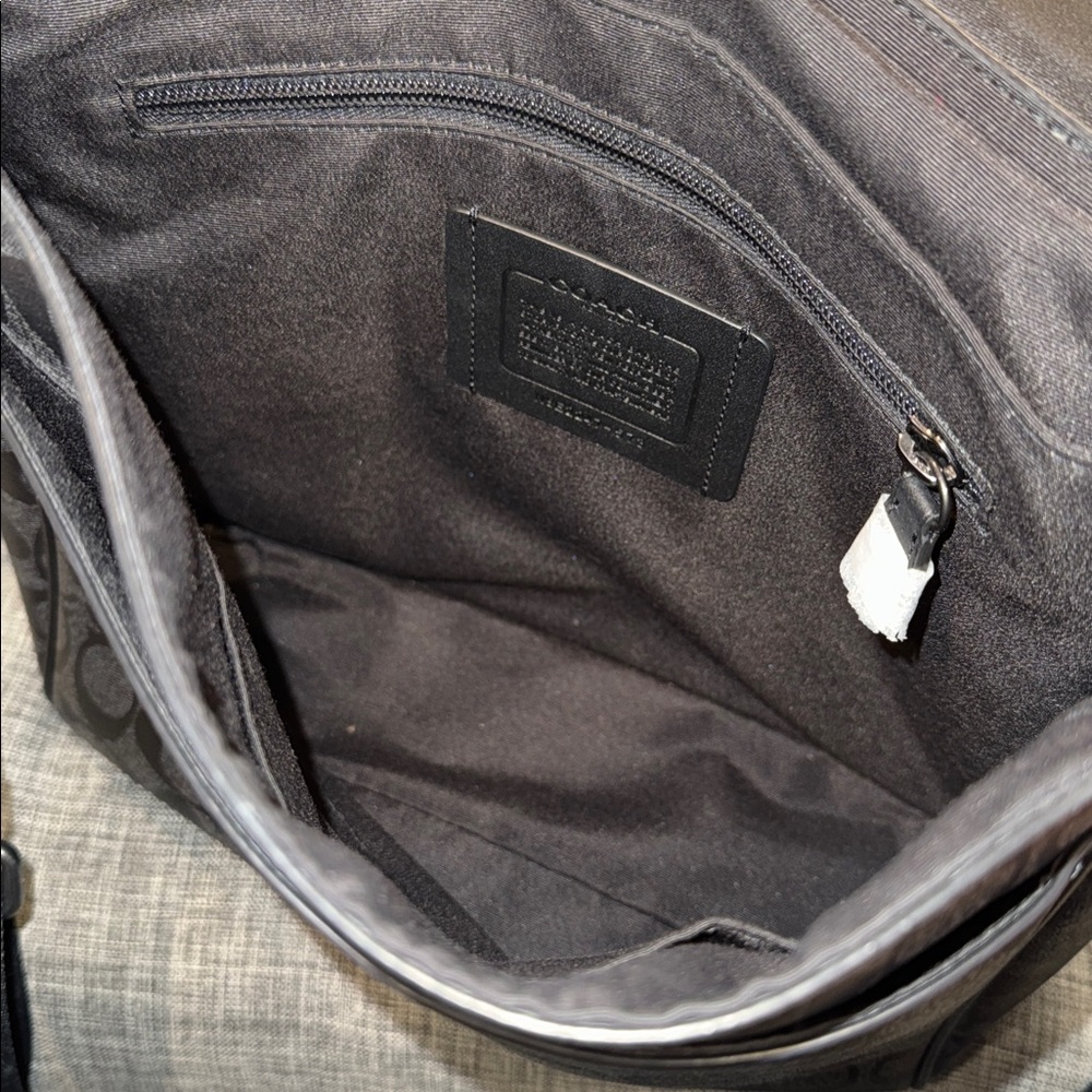 Coach Bag Signature Messenger Flap Crossbody - Picture 12 of 17